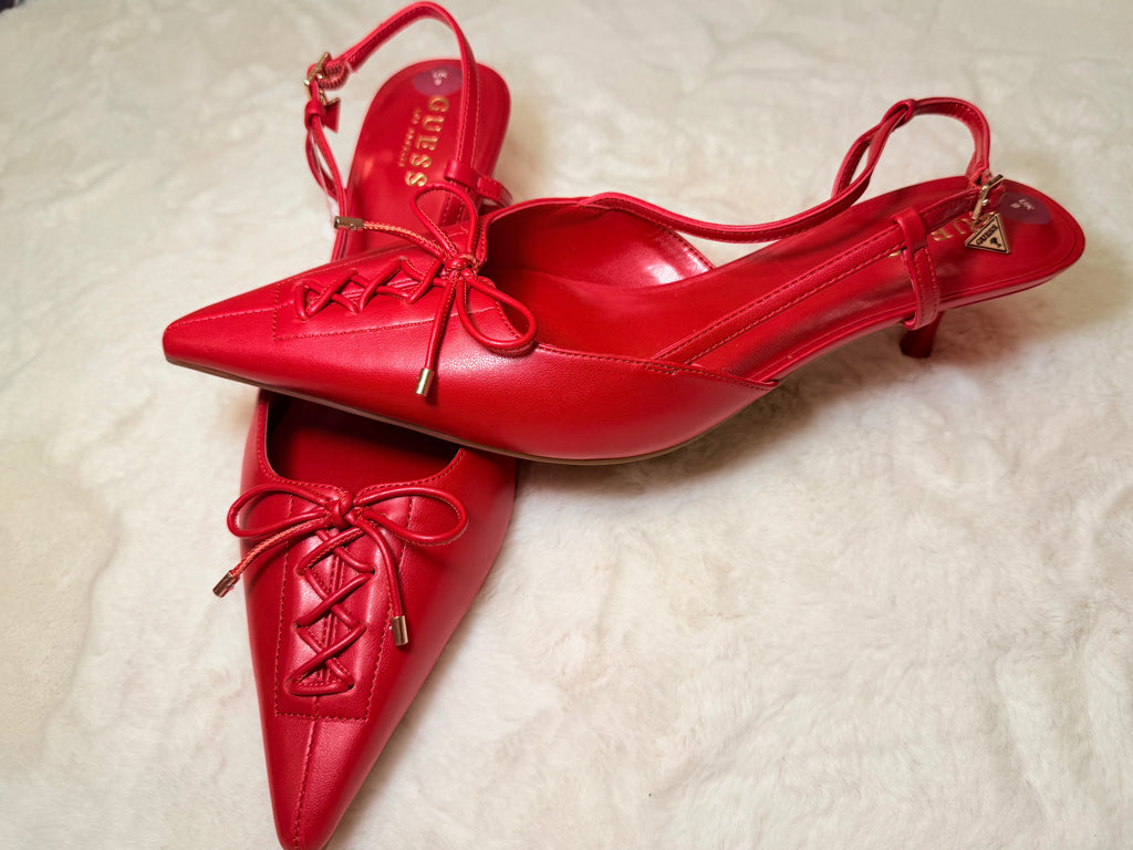 Red Elegant Guess